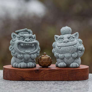 國潮招財進寶一對車內(nèi)裝 飾創(chuàng)意風(fēng)獅爺香薰?fàn)t汽車內(nèi)飾品車載擺件