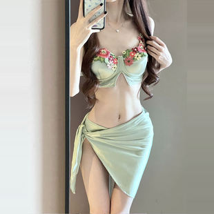 比基尼泳衣女性感純欲三件套2025新款 刺繡小眾海邊度假風三角