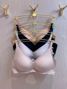 正品 曼妮芬光面無痕無鋼圈芒果杯文胸聚攏內衣零束縛20812155
