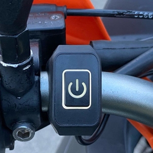 摩托車配件改裝 仿水IP65大燈電源自鎖開關(guān)LED射燈多功能開關(guān) 加裝