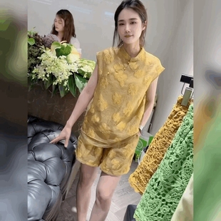 套裝 復(fù)古新中式 設(shè)計(jì)感高腰闊腿短褲 兩件套女新款 刺繡立領(lǐng)雪紡襯衫
