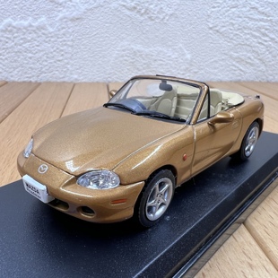 5經(jīng)典 汽車模型擺件敞篷跑車場景擺設(shè) 43馬自達(dá)2001款