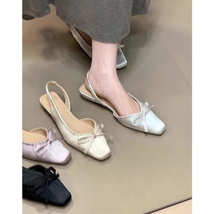 方頭緞面皺褶淺口單鞋 蝴蝶結坡跟后絆帶包頭涼鞋 女夏外穿2025新款