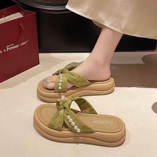 小眾休閑外穿防滑厚底拖鞋 珍珠休閑涼拖鞋 女2025夏季 時(shí)尚 新款 法式