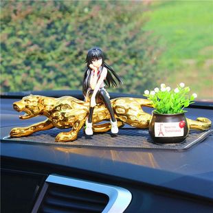 車?yán)飻[放 飾品汽車擺件金錢豹香水座卡通創(chuàng)意路飛雪乃漫畫飾品手