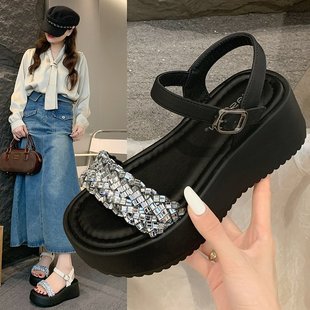 女2025夏季 沙灘鞋 新款 仙女風(fēng)配裙子水鉆外穿厚底時(shí)尚 法式 羅馬涼鞋