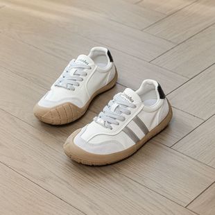 女薄底透氣單鞋 小白鞋 2025新款 運動板鞋 牛筋軟底阿甘鞋 真皮德訓(xùn)鞋