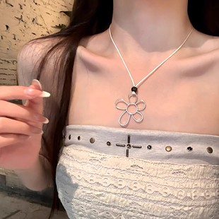 游園會 鏤空大花朵編繩吊墜項鏈女夏日海邊度假風配飾