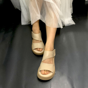 舒適軟皮百搭休閑厚底松糕羅馬鞋 新款 女夏季 小婉手工頭層牛皮涼鞋