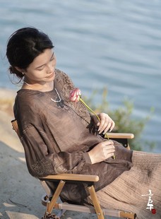 棉麻小衫 言午葵文藝復古苧麻刺繡上衣女春夏氣質中式 圓領寬松長袖