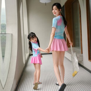 平角女童E女孩運動游泳衣沙灘溫泉泳裝 新款 親子泳衣母女分體裙式