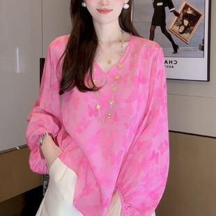 印花長袖 洋氣氣質小衫 V領T恤女2025春季 時尚 寬松遮肚上衣 新款 法式