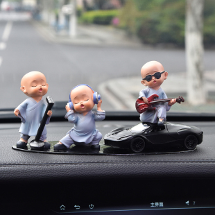 車載擺件創(chuàng)意可愛樂隊小和尚個性 飾中控臺飾品車上車內(nèi)用品 汽車裝
