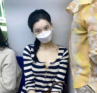 孫智慧韓國定制＂純愛至上＂清純甜美日常U領黑白條紋連衣裙