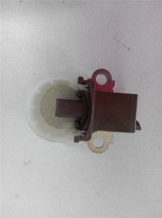 六七代雅閣思域07 適用于98 02年款 08奧德賽CRV發電機碳刷