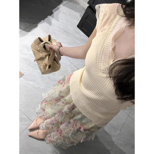顯瘦辣妹蕾絲花邊上衣 設計感小眾修身 v領正肩t恤女短袖 夏2025新款