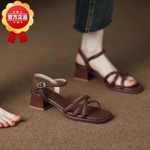 女圓頭軟底粗中跟仙女風(fēng)羅馬涼鞋 真皮露趾涼鞋 百搭新款 紅青蜓時尚