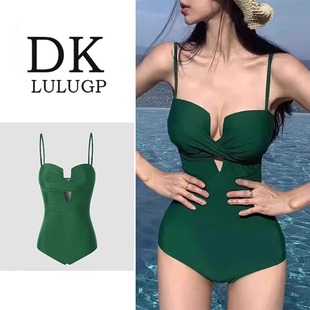 DK秦海璐同款 連體泳衣女泡溫泉性感保守遮肚顯瘦海邊度假游泳衣女