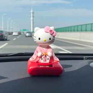 臺kitty可愛擺件汽車凱蒂貓車載飾品裝 飾太陽能中控 飾擺件hello裝