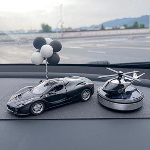 車載高級感擺件男女生品太空人中控臺旋轉太陽能汽車內飾2廠家