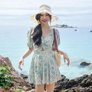 夏 碎花泡溫泉海邊度假微胖女孩遮肚顯瘦游泳裝 2025新款 高級感法式