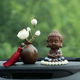 高端大氣創(chuàng)意汽車擺件車內(nèi)飾品禪意中國風(fēng)中控臺裝 飾女彌勒佛香水