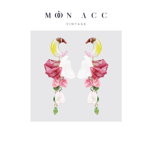 Moon 春夏玫紅白色花瓣漸變月牙耳環海邊度假串珠流蘇耳飾女 Acc