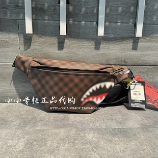 W1045105 模糊棋盤格可斜挎腰包 SprayGround鯊魚嘴正品 2024款