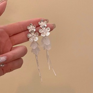 超仙銀色花朵貝殼流蘇耳環(huán)女高級(jí)感海邊度假風(fēng)耳釘絕美氣質(zhì)耳飾