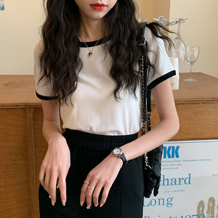 棉質短袖 設計感撞色正肩T恤女夏季 修身 甜辣短款 圓領上衣 2025新款