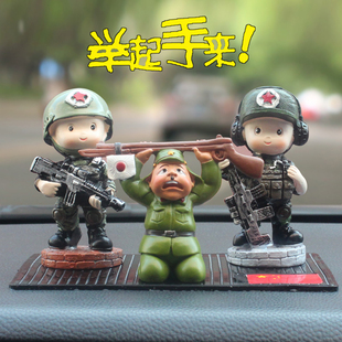車載中控臺搞笑創意公仔汽車擺件飾品車內裝 飾用品特種兵手辦模型