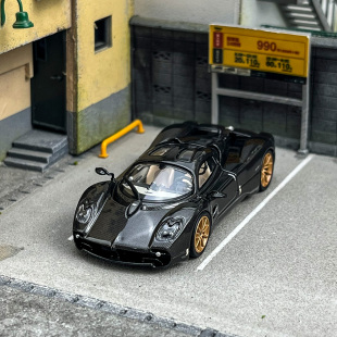 帕加尼 Pagani Utopia 全碳 1：64 烏托邦 合金汽車模型 Model
