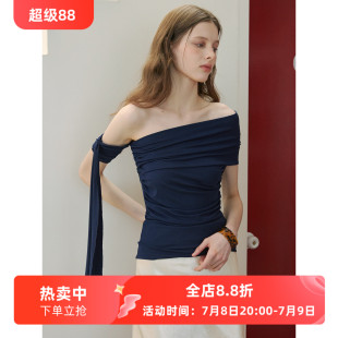 甜辣天絲一字領斜肩設計感不規則飄帶露肩修身 T恤女夏小性感上衣