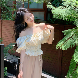 夏季 顯瘦短款 鵝黃色泡泡袖 女修身 別致上衣 一字肩天絲雪紡衫 ByYou