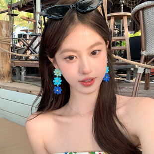 彩色草編藍色花朵流蘇耳環海邊度假風耳飾女 繽紛假日 蜜桃茶