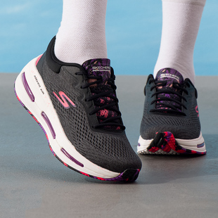 輕便透氣厚底休閑鞋 Skechers斯凱奇戶外健步鞋 運(yùn)動鞋 2025新款 女鞋