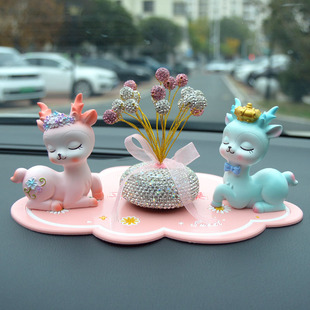 一路平安鹿汽車(chē)擺件車(chē)載車(chē)內(nèi)飾品創(chuàng)意女士車(chē)上中控臺(tái)裝 飾用品大全
