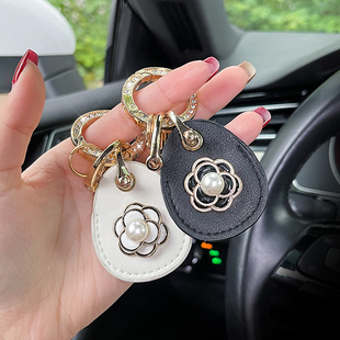 可愛創(chuàng)意車載鑰匙圈鎖匙扣掛件馬蹄扣汽車鑰匙圈電梯卡套皮通用女