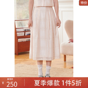 固執(zhí)2025夏季 復(fù)古學(xué)院風(fēng)刺繡鏤空a字中長半身裙80132BQ08091 新款
