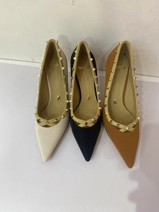女細跟尖頭百搭網紅單鞋 鉚釘高跟鞋 8CM 新款 品牌撤柜699807秋季