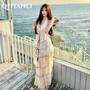 比基尼泳衣女2025新款 純欲分體三件套性感露背掛脖長裙海邊度假風
