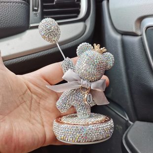 卡通創意個性 飾車載送禮品用品 鑲鉆點鉆單腳熊球汽車香膏擺件裝
