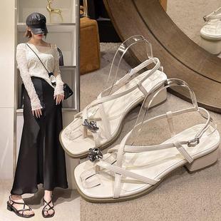 精致百搭仙女配裙子軟底法式 女2025新款 羅 夾趾一字帶粗跟涼鞋 推薦