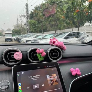懷擋女汽車擺件車載車載香薰裝 飾玩偶草莓熊幕趴趴中控屏奔馳內(nèi)飾