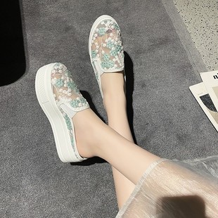 松糕透氣網(wǎng)鞋 2025新款 無(wú)后跟涼鞋 女高跟蕾絲小白鞋 厚底包頭半拖鞋