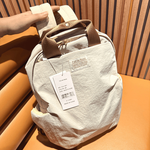 雙肩包女輕便旅行包通勤防水背包學生書包 正品 不到0.3kg 超輕
