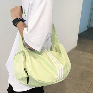 運動游泳瑜伽健身包女休閑輕便收納斜挎包大容量學生旅行包背包男