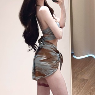世可兒2025小胸聚攏鋼托藍(lán)色扎染分體三件套泳衣女比基尼性感遮肉