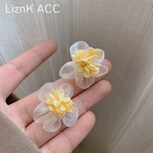 布藝花朵耳釘女夏天甜美仙氣小眾獨特度假風海邊耳飾通勤百搭耳環