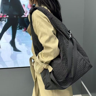 果果 休閑慵懶風單肩斜挎托特包 韓國小眾ins華夫格布袋包包時尚